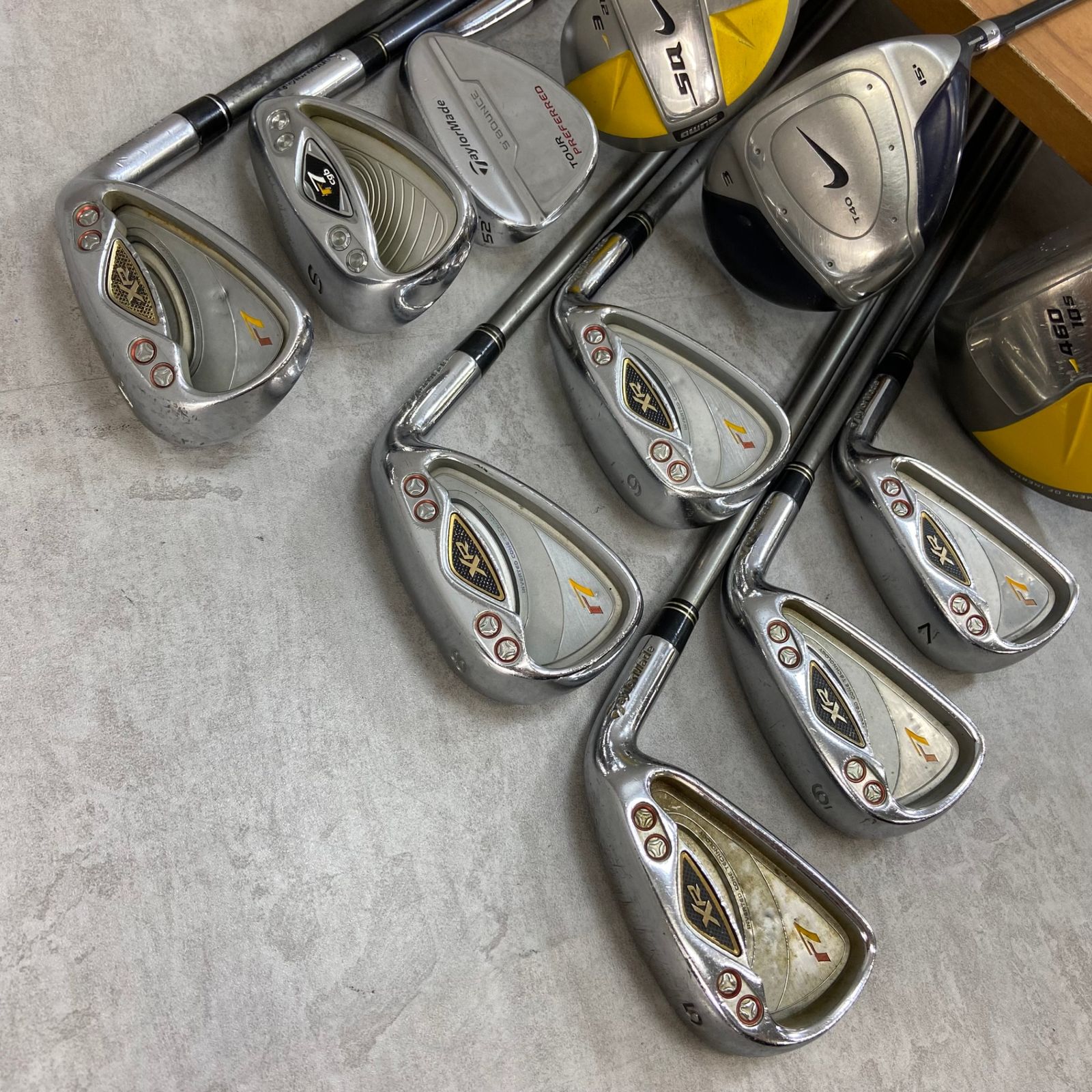 ナイキ テーラーメイド