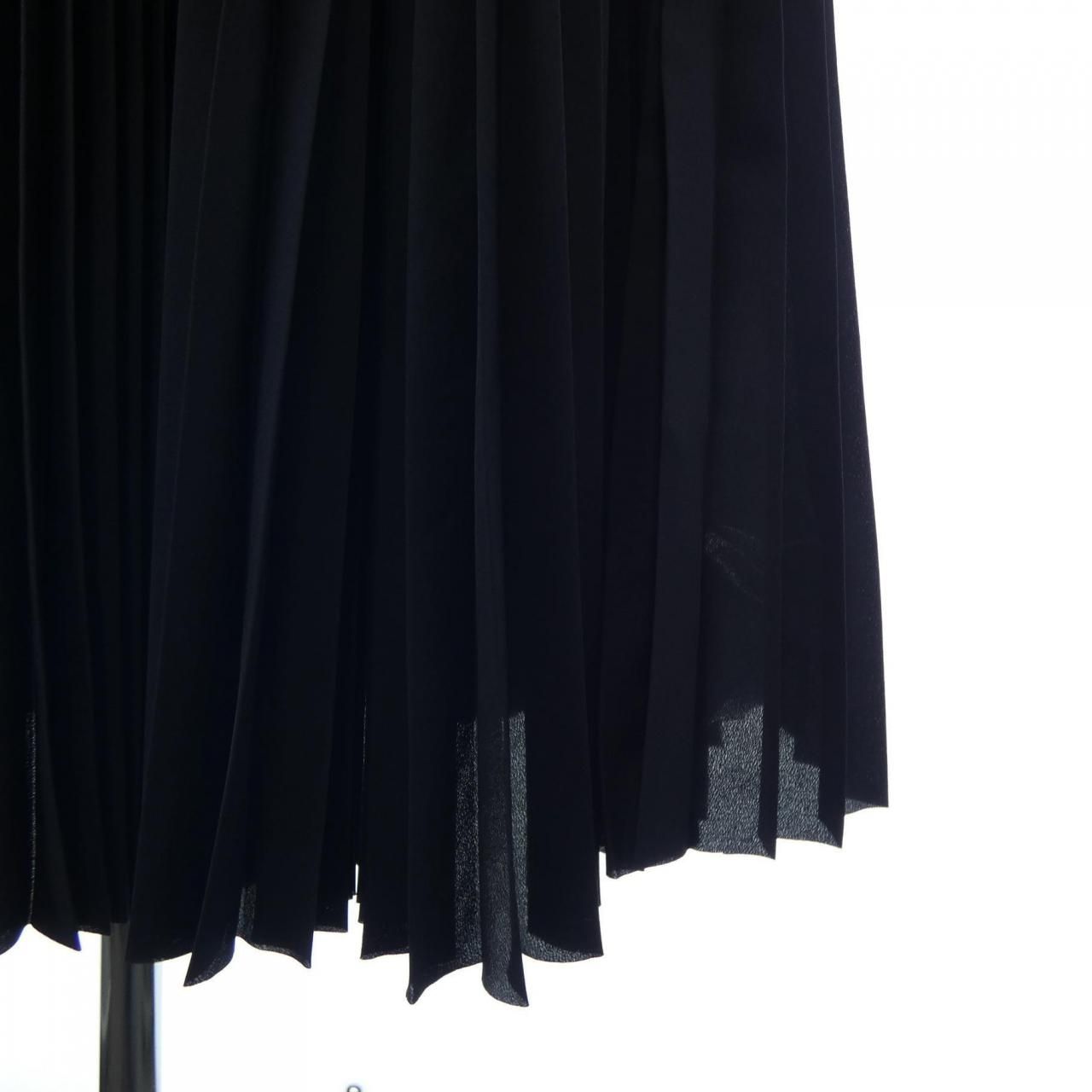 セオリーリュクス Theory