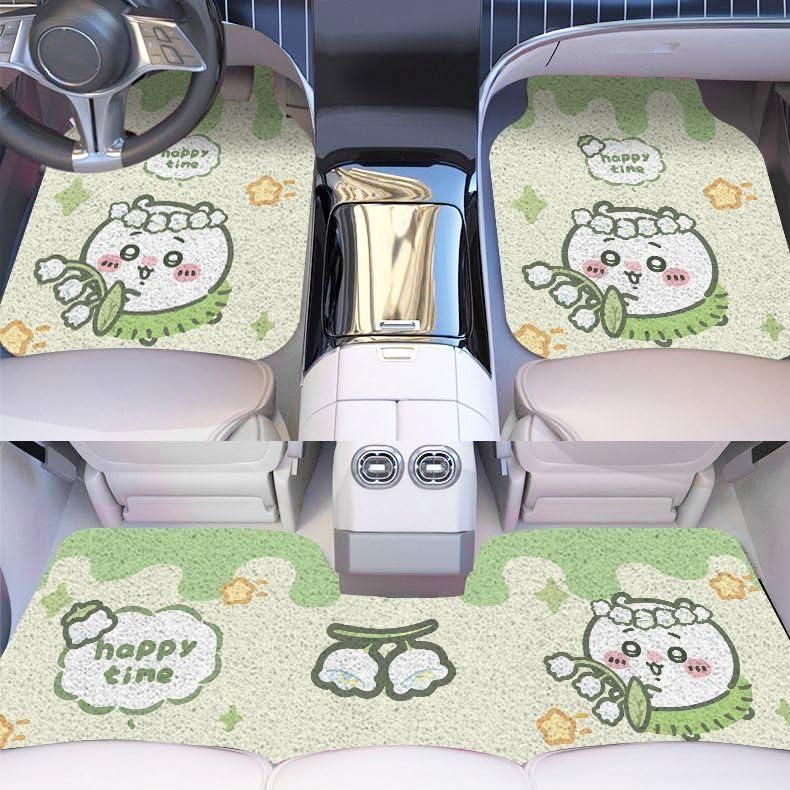 Amazon | ちいかわ (うさぎ星) 車用フロアマット 4枚セット 汎用