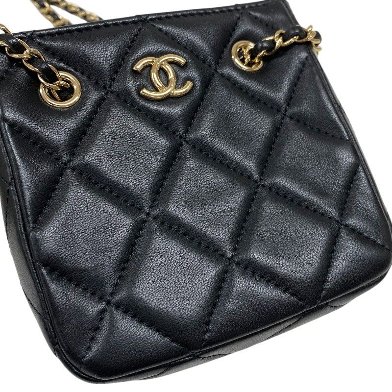 シャネル　黒　ラムスキン　ポーチ　ショルダー　ゴールドココ　ポシェット CHANEL （未使用 展示品）シャネル 19 ラウンド クラッチ