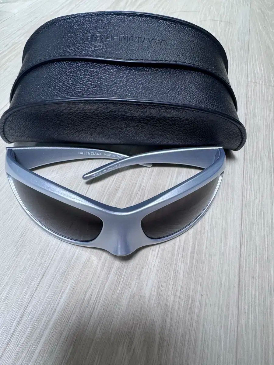BALENCIAGA バレンシアガ スキンキャット サングラス