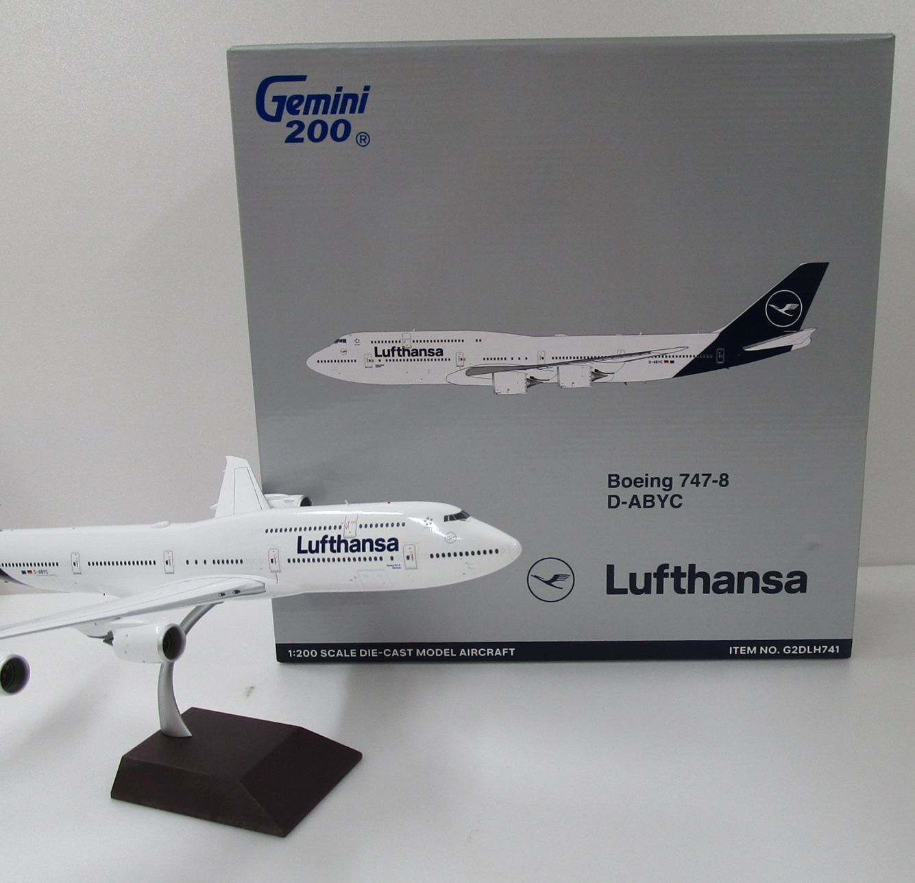 747-8I 1:200 Diecast Model - GeminiJets GJ-G2DLH572 - $137.99