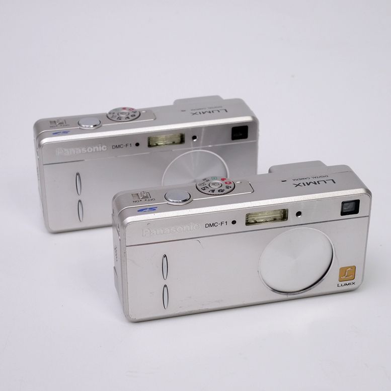 Panasonic LUMIX DMC-F1 2台セット【中古・動作確認済み
