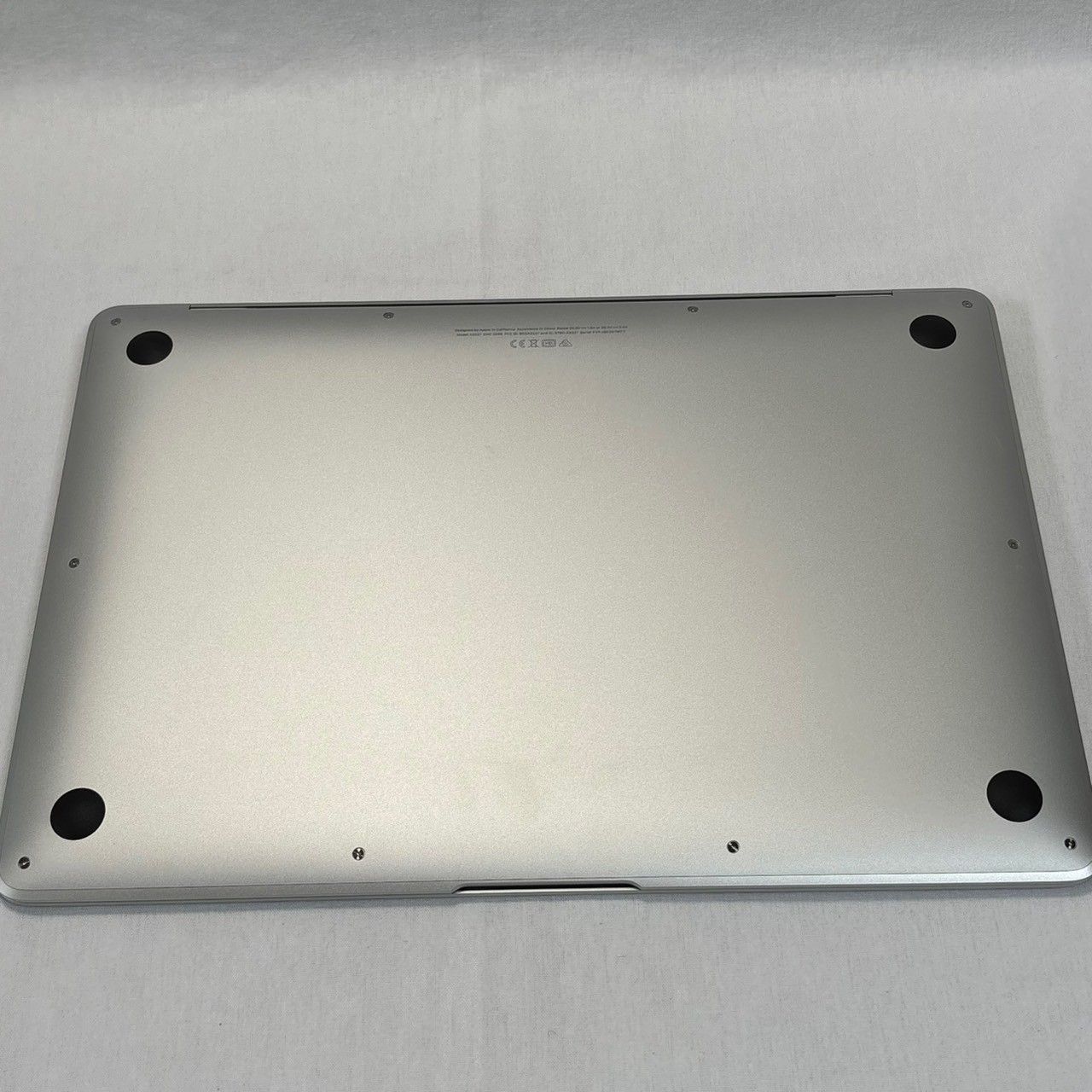 美品✨MacBook Air M1 8GB 256GB バッテリー98% シルバー - メルカリ