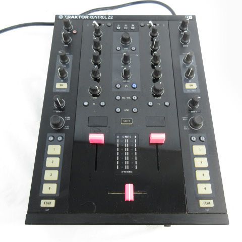 NATIVE INSTRUMENTS TRAKTOR KONTROL Z2 コントロールミキサー DJ 動作
