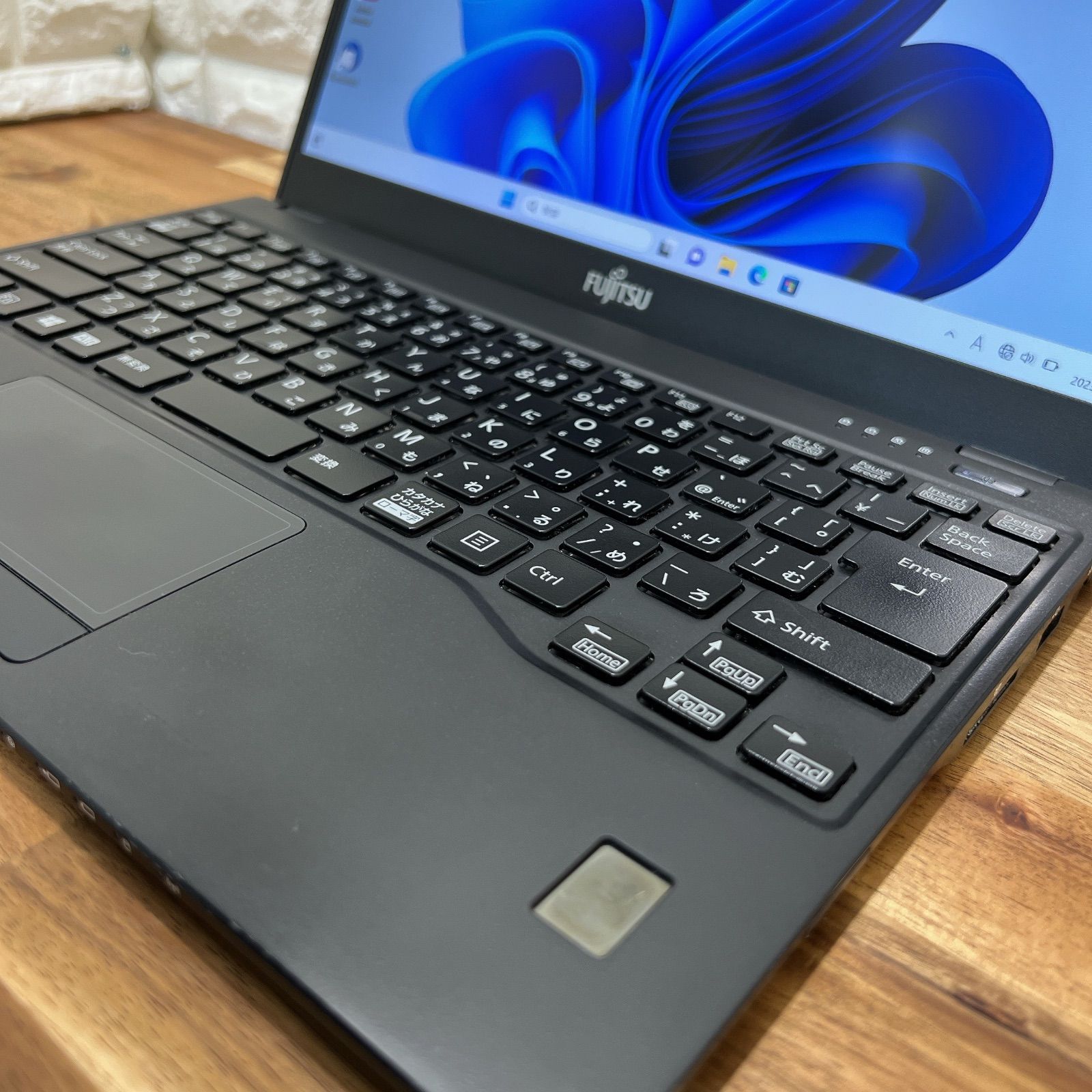 LIFEBOOK U939/A☘SSD256GB/メ8GB☘Corei5第8世代 - ほんぽくんのPC