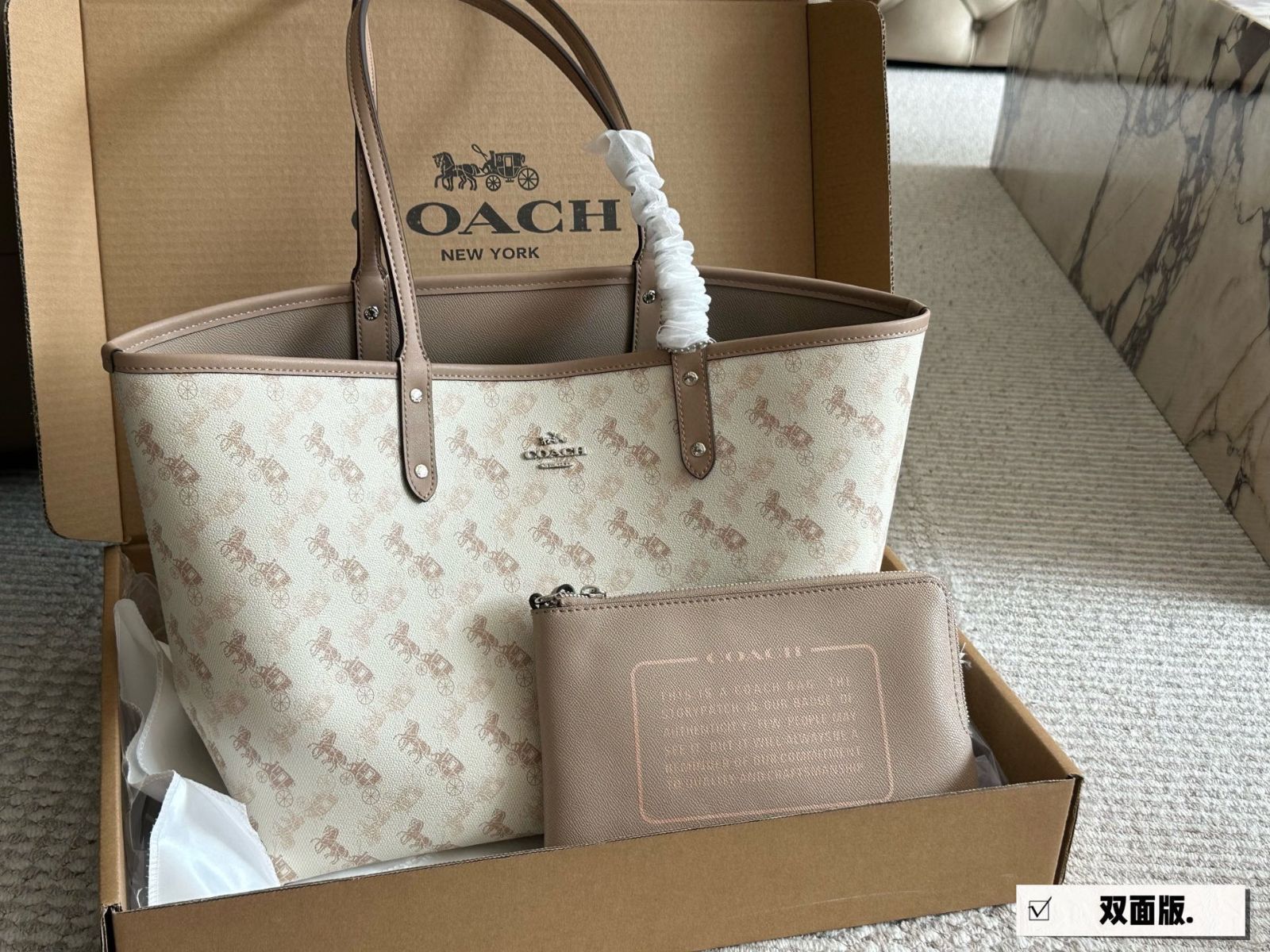 今日特価】Coach Classic Double - Sided City Tote Bag コーチ