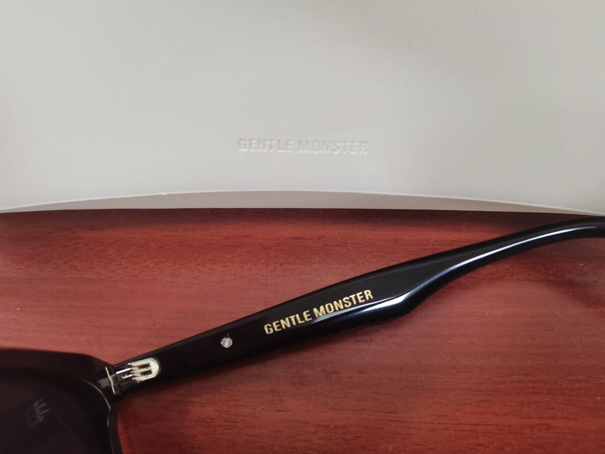 【正規品】GENTLE MONSTER LILIT ブラックサングラス Gentle Monster ジェントルモンスター Lilit サングラス /黒