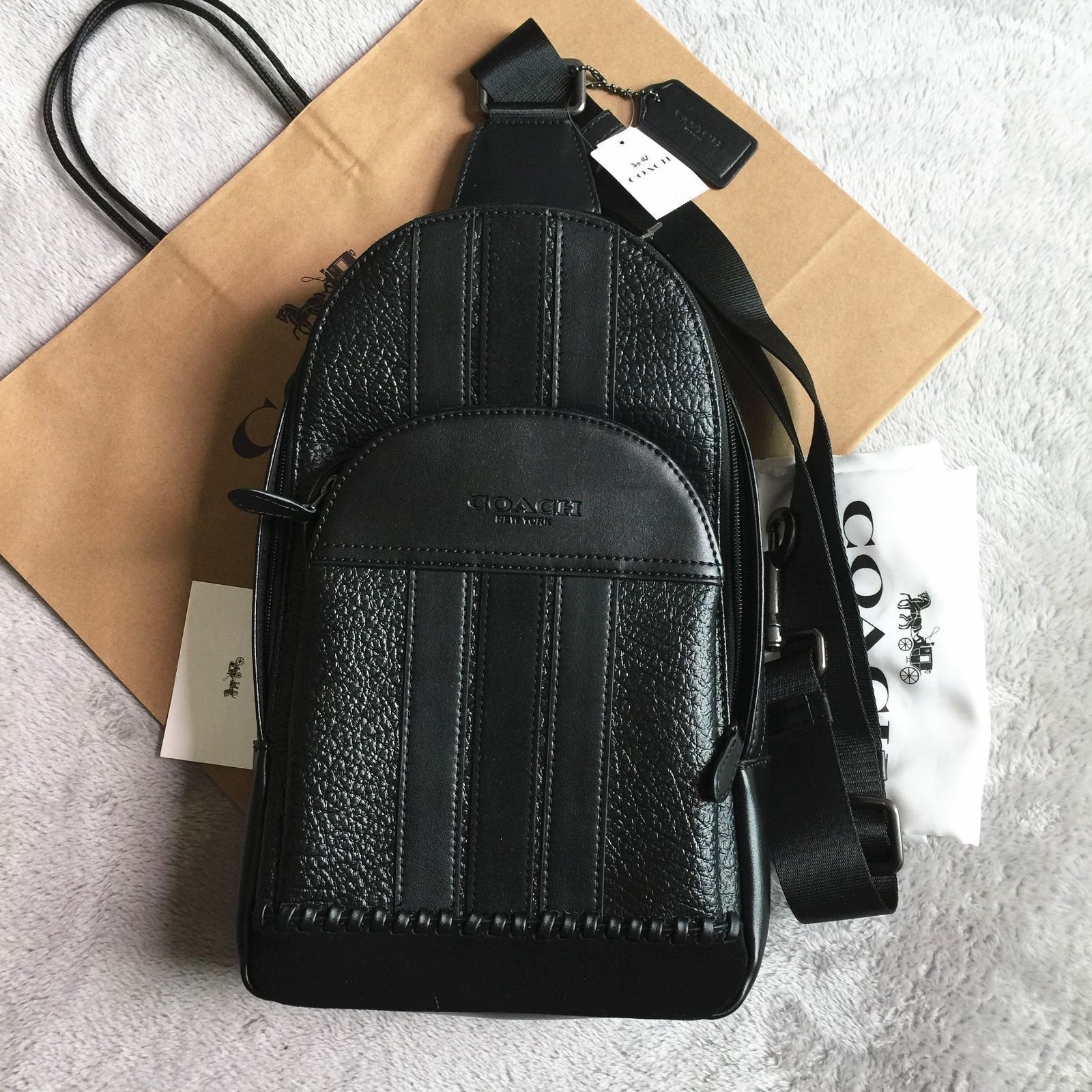 コーチバッグ＞COACH/コーチバッグ ボディーバッグ F49333 ブラック クロスボディー ショルダーバッグ スリングバッグ 斜めがけバッグ  アウトレット品 紙袋付属 新品未使用 - メルカリ