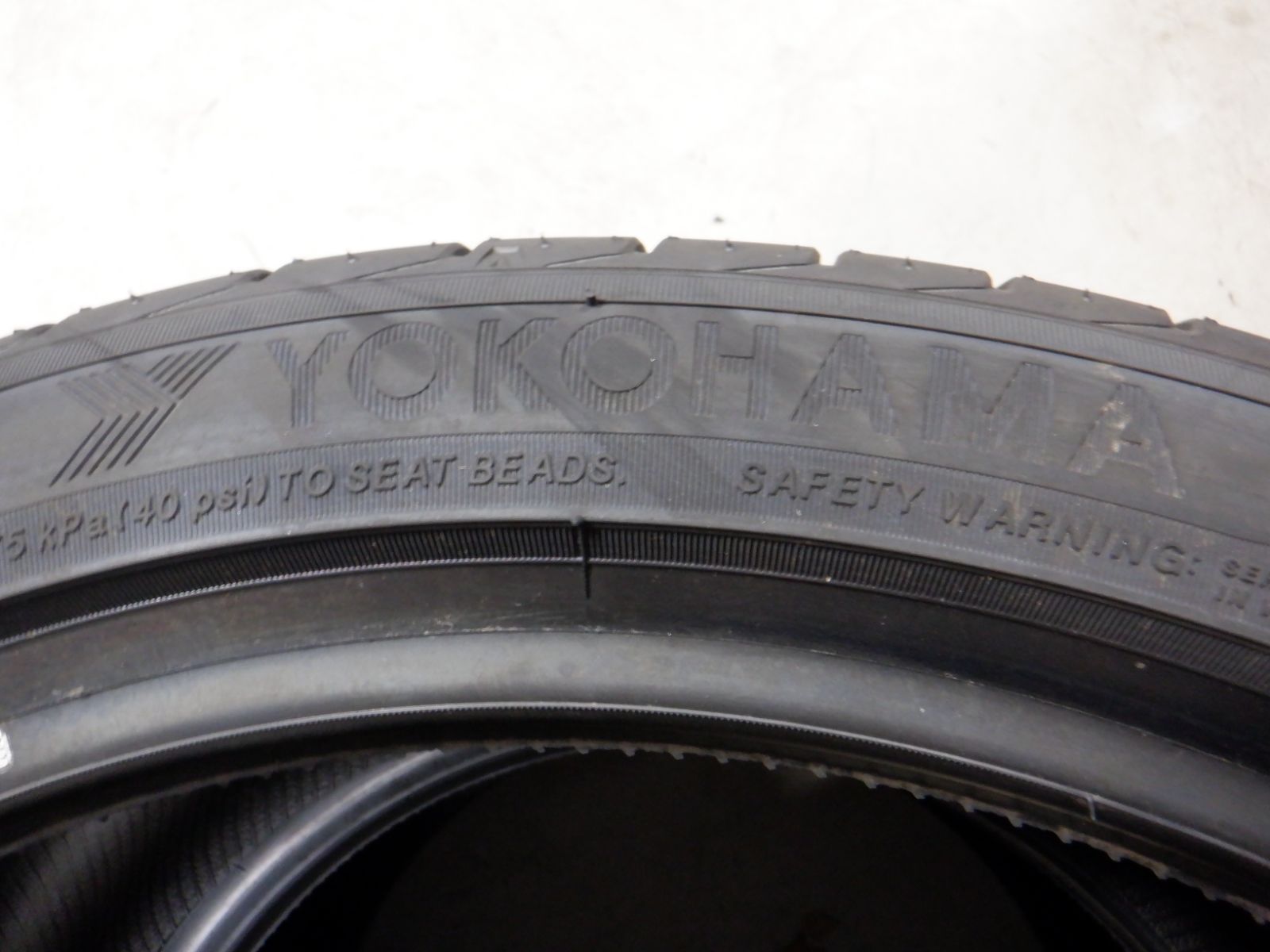 265 35R18 ヨコハマ アドバンスポーツV105 ２本 製 ベンツEクラス ロータスエキシージ ポルシェ９１１等に