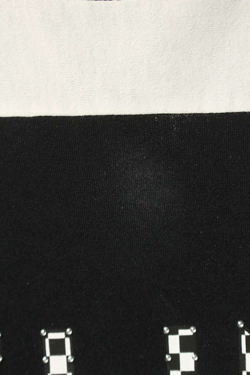 77062516_4