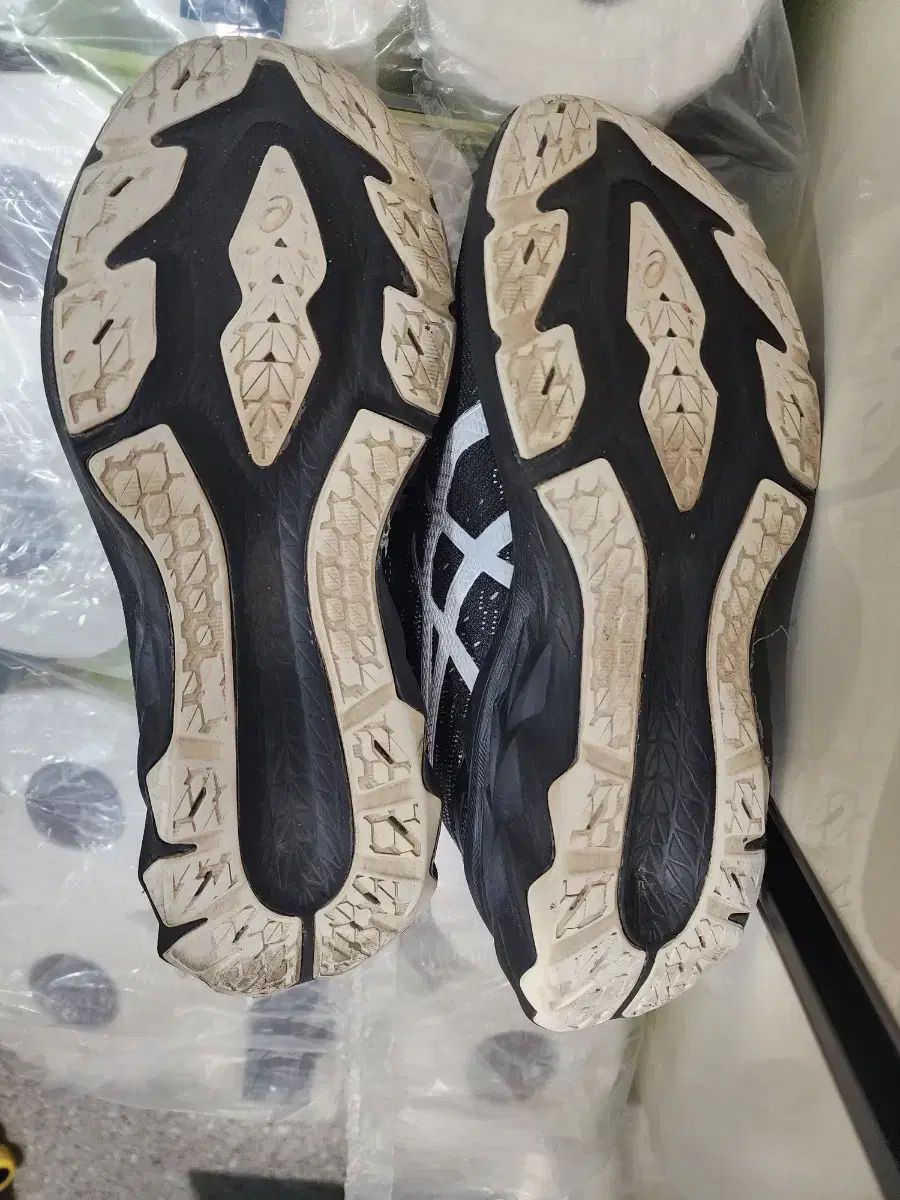 Asics アシックス