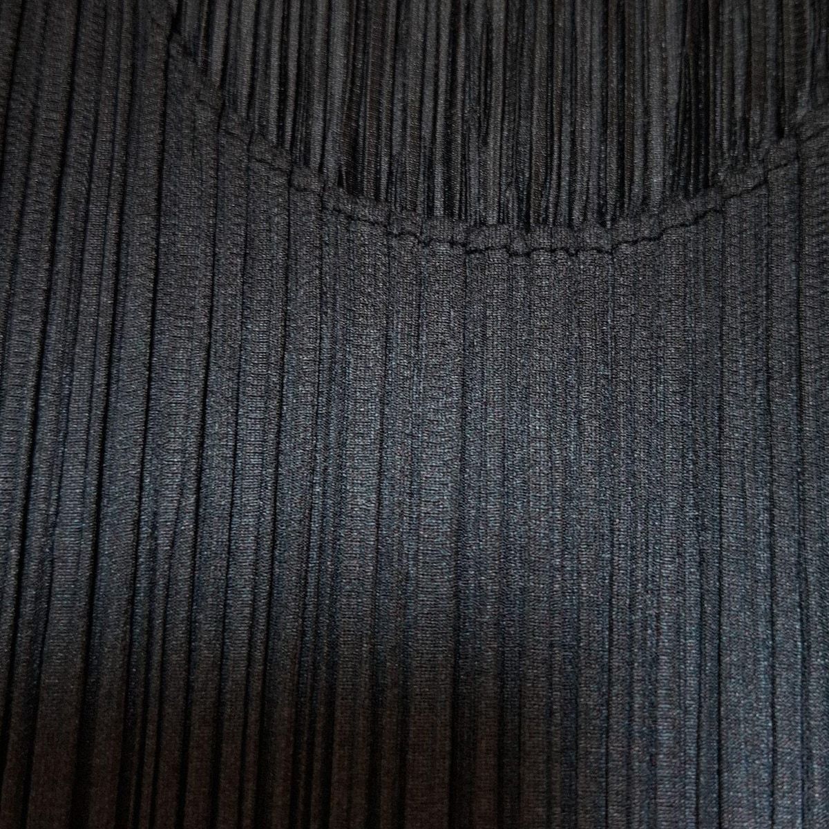 プリーツプリーズ クルーネックカットソー 長袖 黒 Lサイズ相当 ブラック PLEATS PLEASE(プリーツプリーズ) 長袖カットソー サイズ3 L