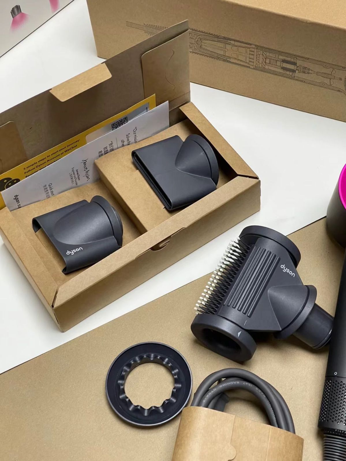 Dyson ダイソン ヘアドライヤー HD08ULFFFNBX 限定モデル(2