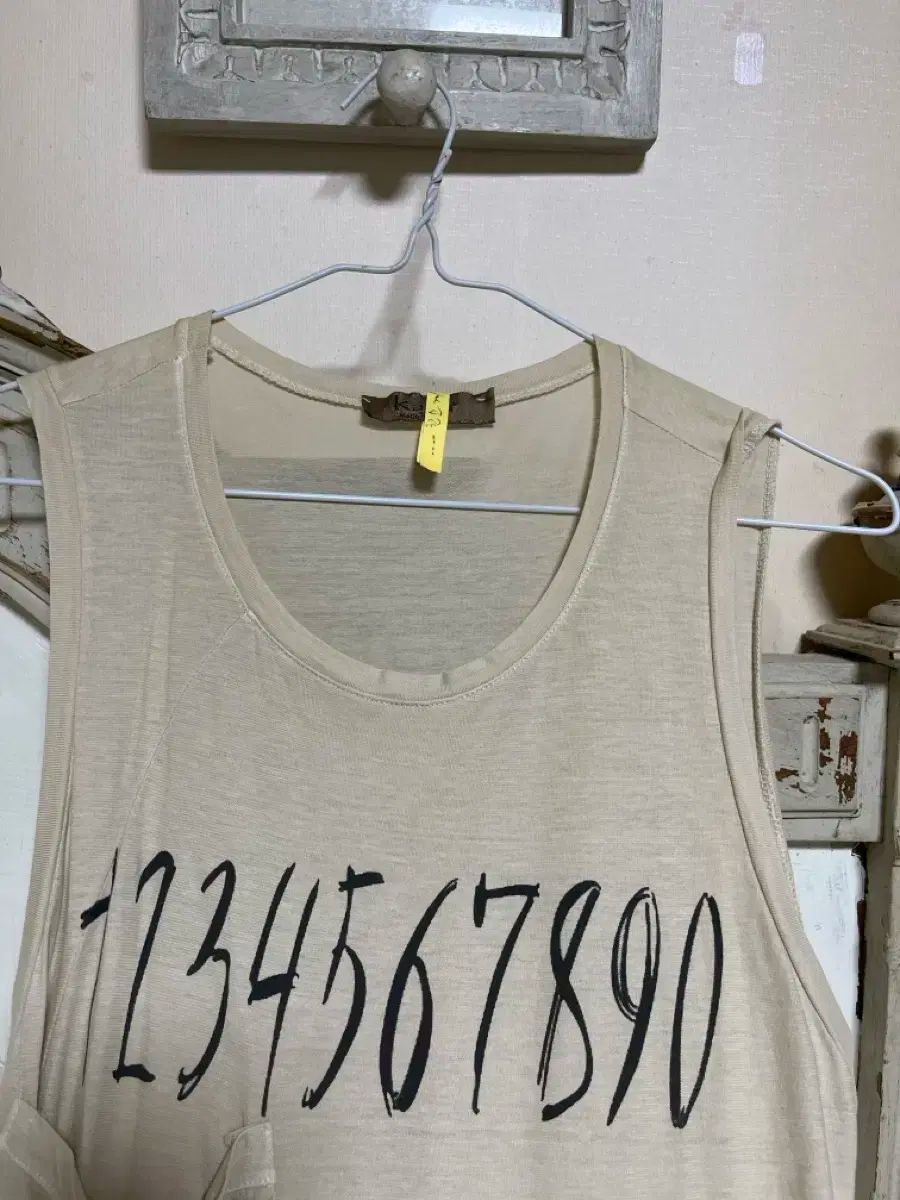 プリンティング ノースリーブ ワンピース ミディ丈 兼 スリーブレスTシャツ