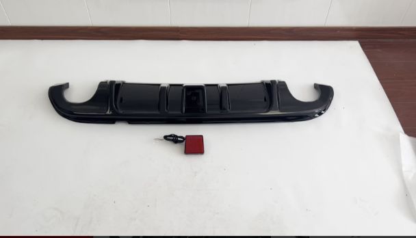 インフィニティQ50 Q50L 14-17年式 リアディフューザー LED付き リアスポイラー バンパーガード 後期型 リップスポ FFCRYSTALESIA_COM