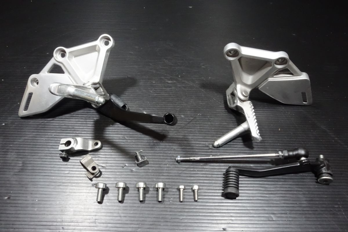 メインステップ 左右セット ブレーキペダル チェンジペダル シフトペダル ホンダ 純正 CBR650R CB650R RH03 R20250915