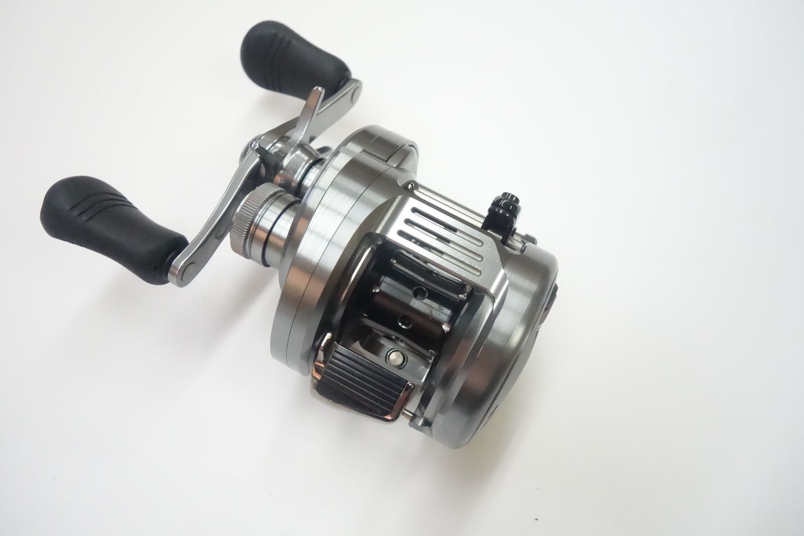 中古 シマノ 19カルカッタコンクエストDC201 allardbuwalda.nl