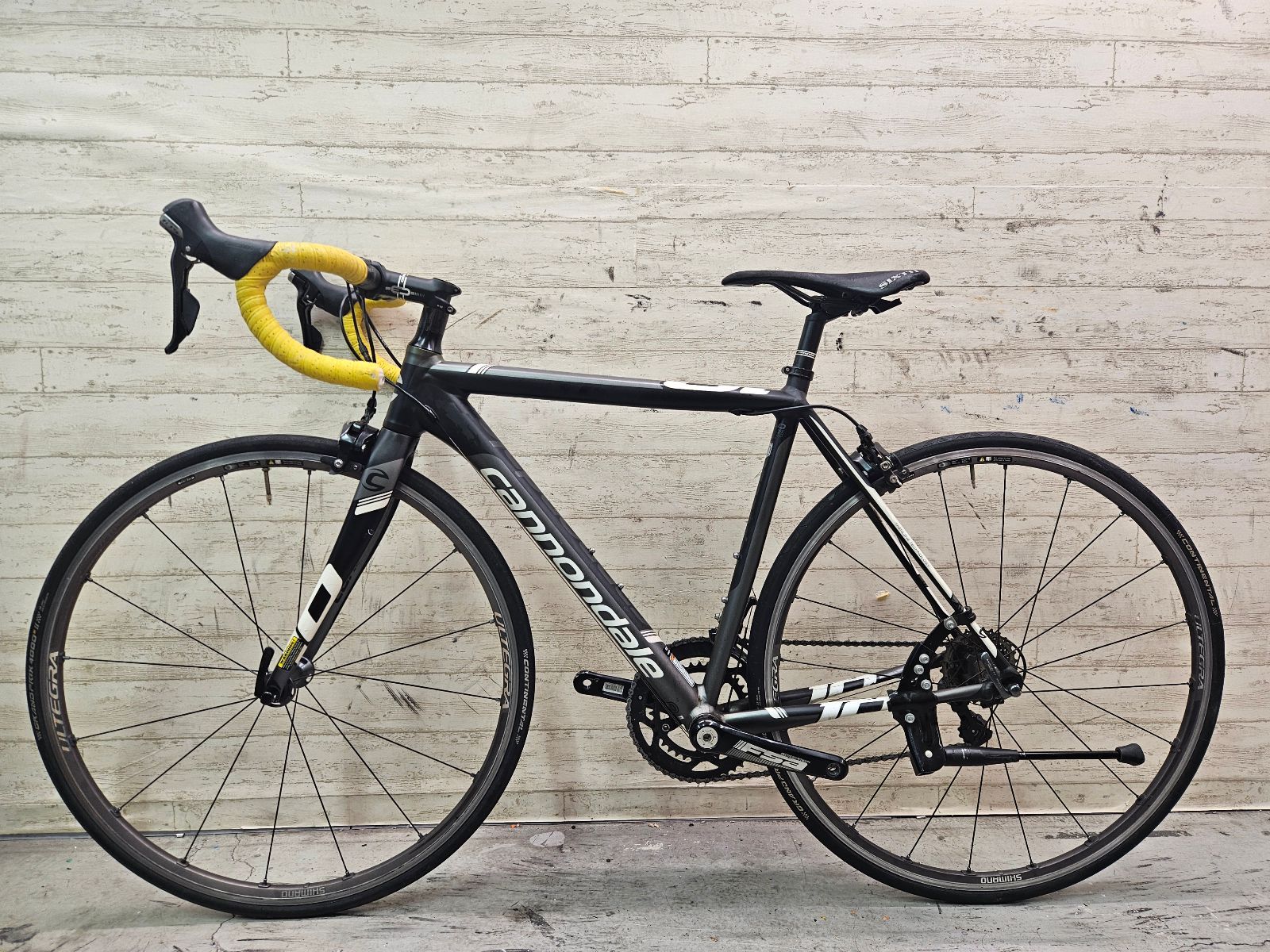 □【 西濃運輸 発送のみ 】Cannondale CAAD10 105 ULTEGRAホイール