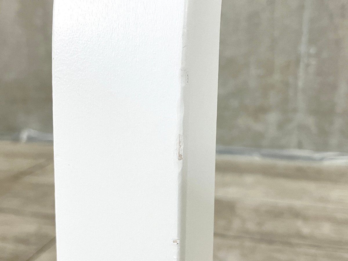 B artek アルテック スツール60 アルヴァ アールト 北欧 フィンランド 3本足 ホワイトラッカー MARWIL-DEMENAGEMENTS_CH