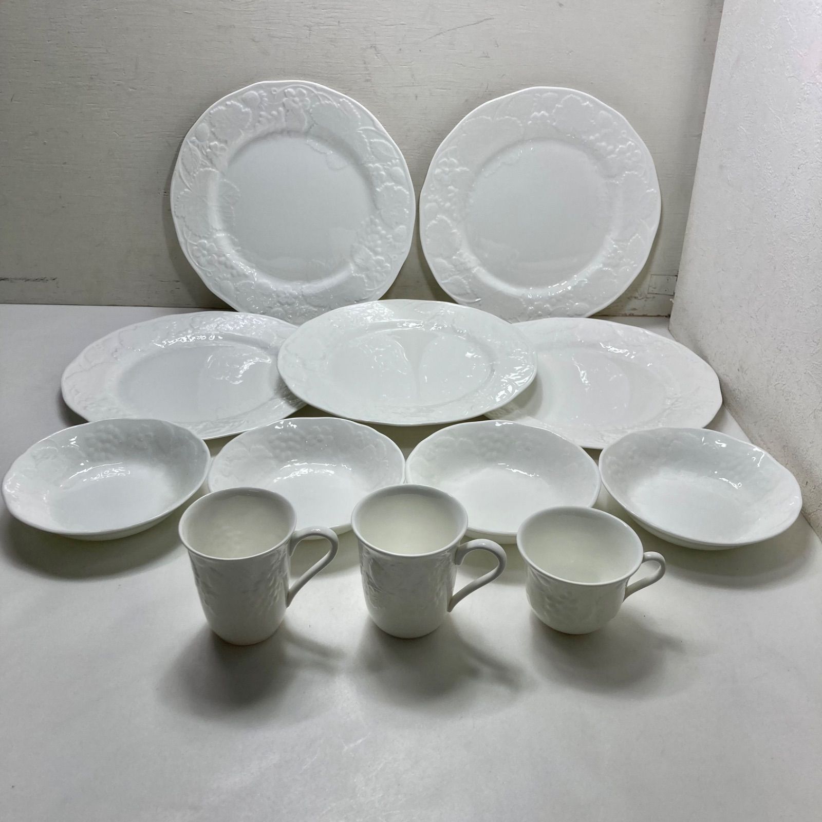 セール 黒壺 ウェッジウッド ストロベリー&バイン プレートセット 4枚 週末セール 黒壺 ウェッジウッド ストロベリー&バイン プレートセット 4枚