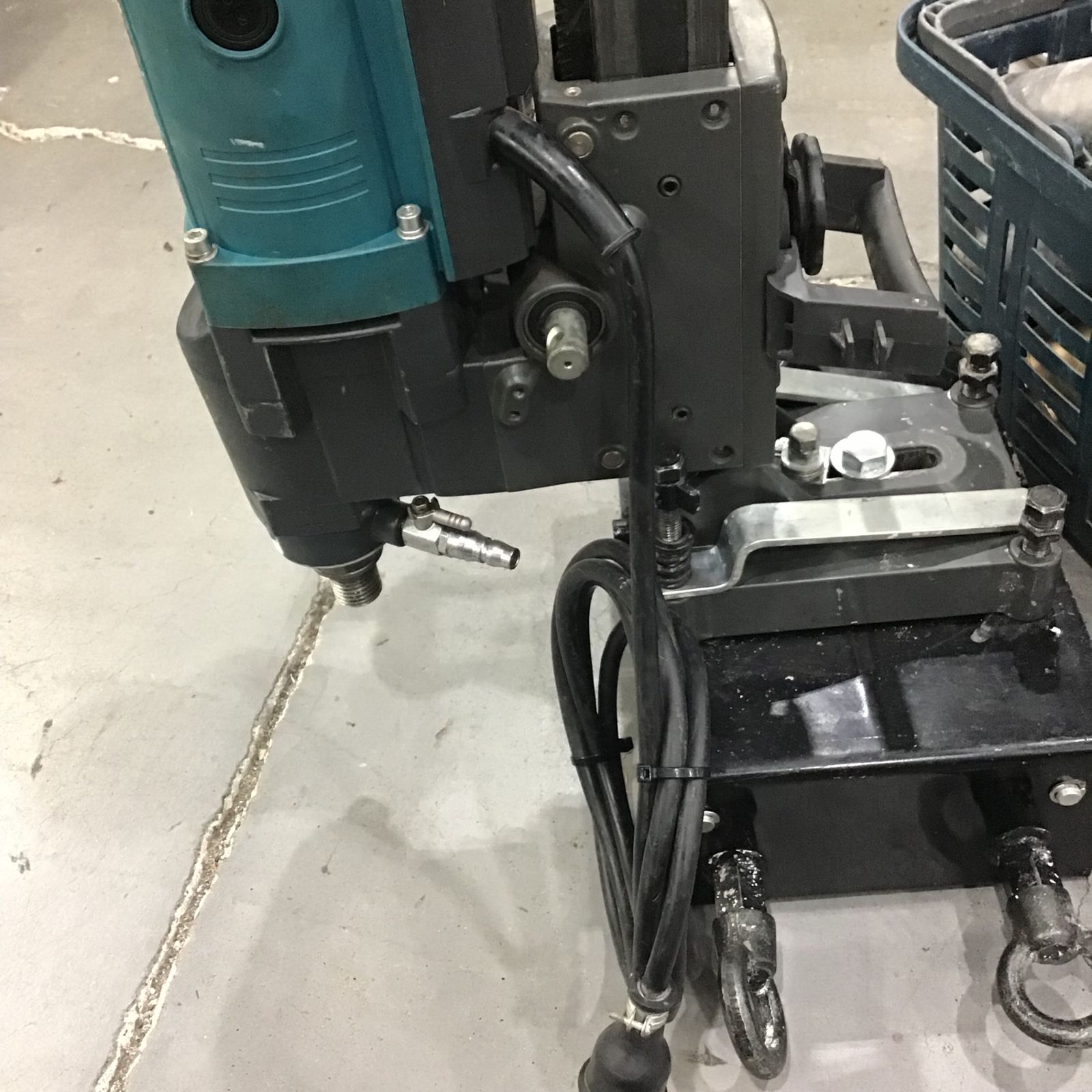 ☆マキタ(makita) コアドリル DM172【川口店】 - メルカリ