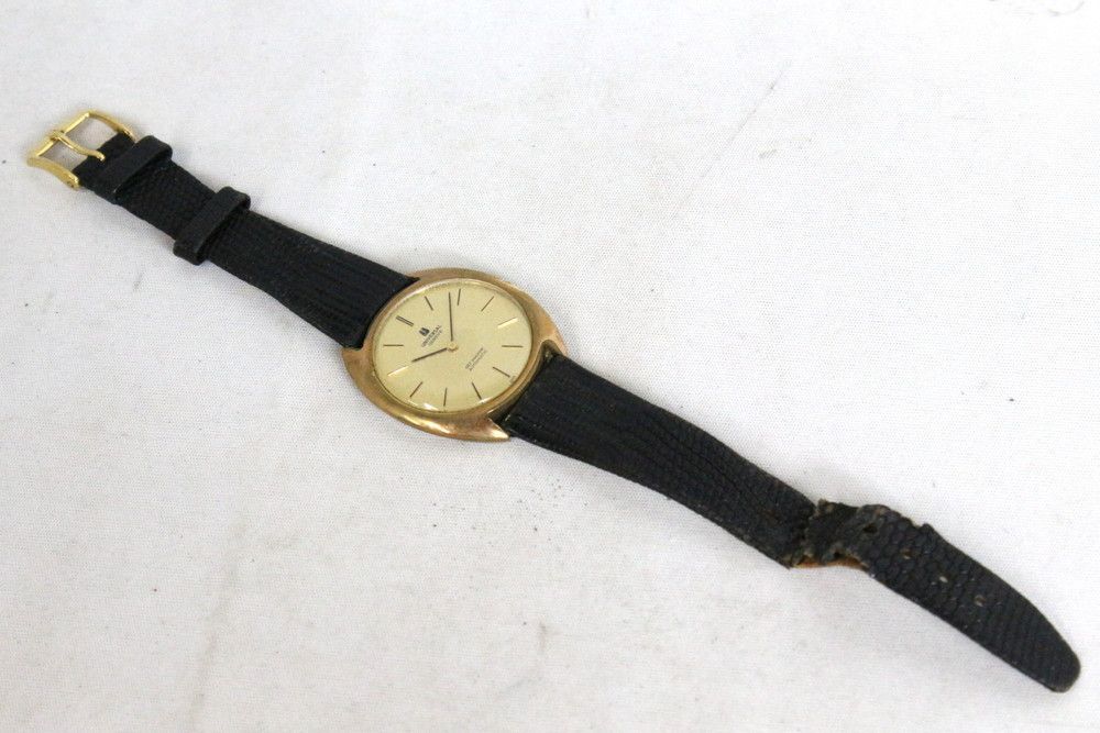 UNIVERSAL GENEVE GILT SHADOW 566101 腕時計