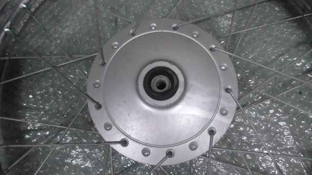 カブFI AA01 の フロントホイール M10 1761269771