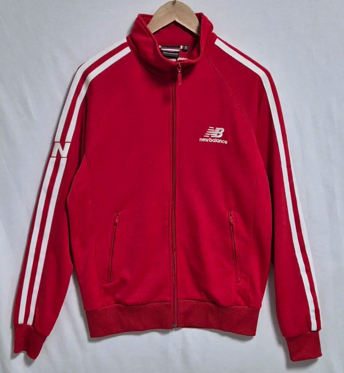 95 ） New Balance(ニューバランス) レッド トラックトップス