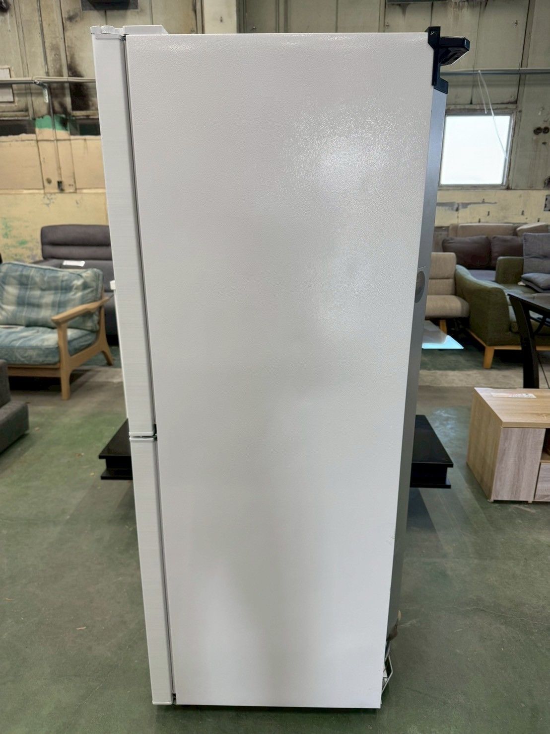 大阪送料無料☆3か月保障付き☆冷蔵庫☆シャープ☆2ドア☆2023年☆SJ