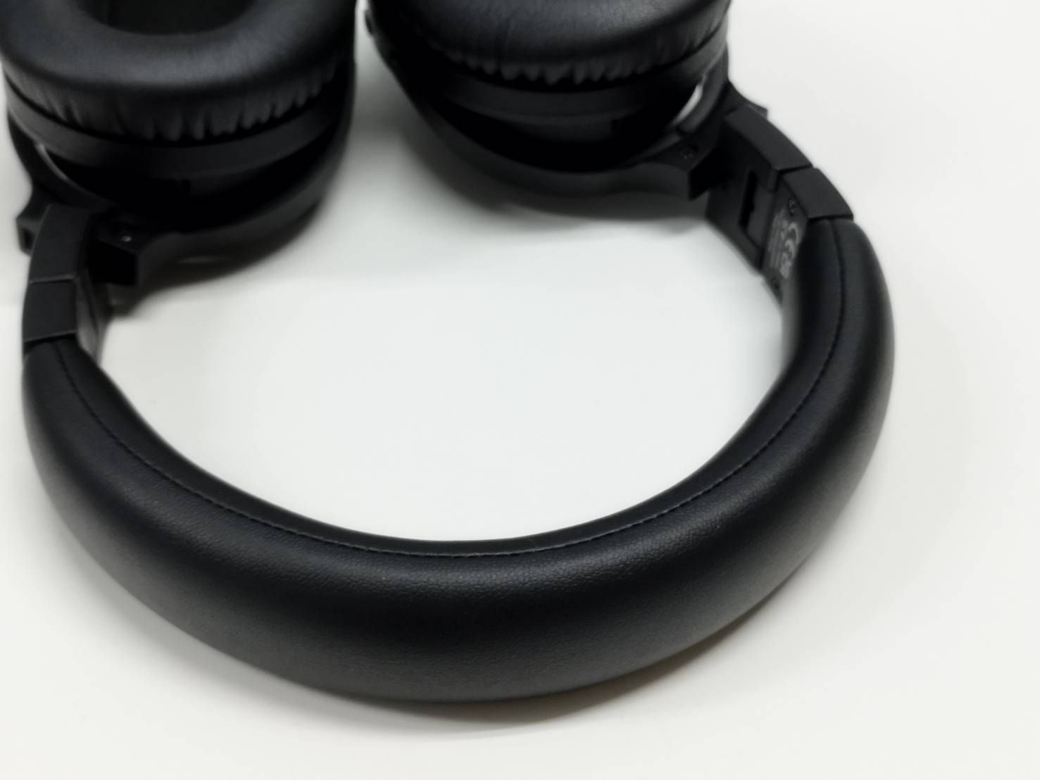 SHURE AONIC50 ワイヤレスヘッドホン イヤーパッド摩耗 Shure aonic50