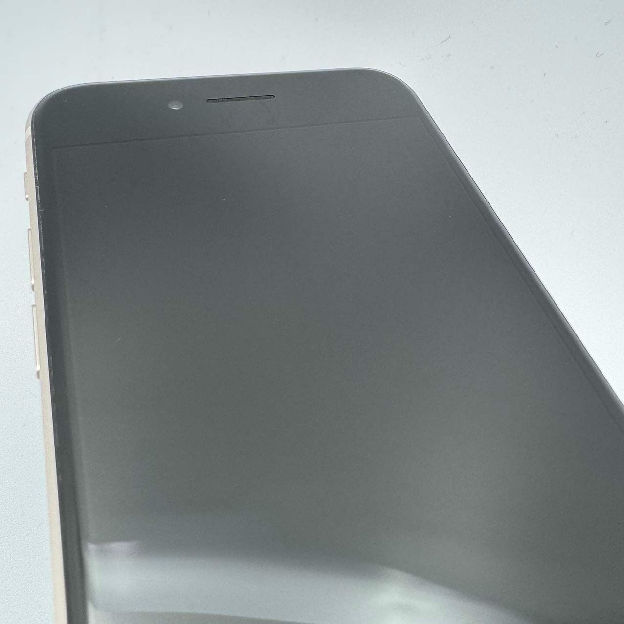 最安値】 安心の1年保証 iPhoneSE 第3世代 128GB スターライト 本体 中古