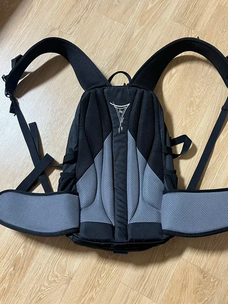 【超歓迎された!】 BLACK YAK ブラックヤク プライム 20 登山リュック 【激安8日間限定】