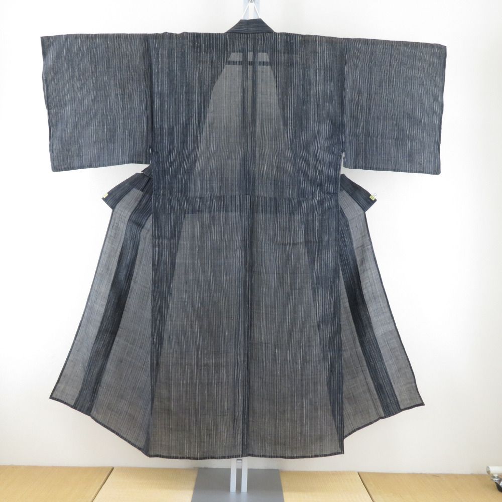 男着物 男性用 夏用 本麻 上布 細縞模様 黒色ｘ灰色 単衣 夏物 仕立て上がり 身丈142cm