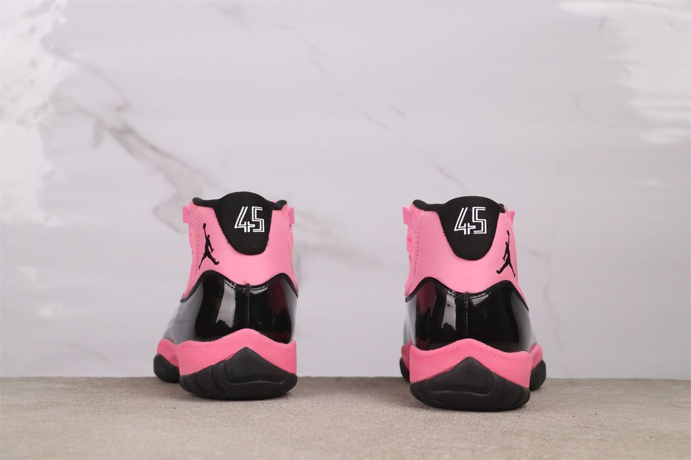  今日 Air Jordan 11 CT 8012-500 エアジョーダン 代 ブラック ピンク スニーカー キッズシューズ