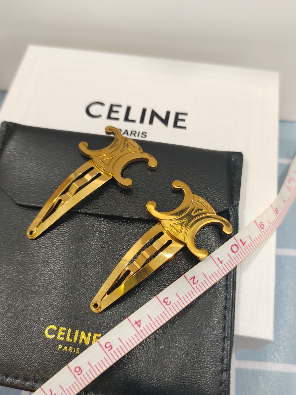 SALE～celine(セリーヌ)　ヘアピン　二点セット　ゴールド　ファッション超極美品📣即購入OKレディース用ヘアアクセサリー