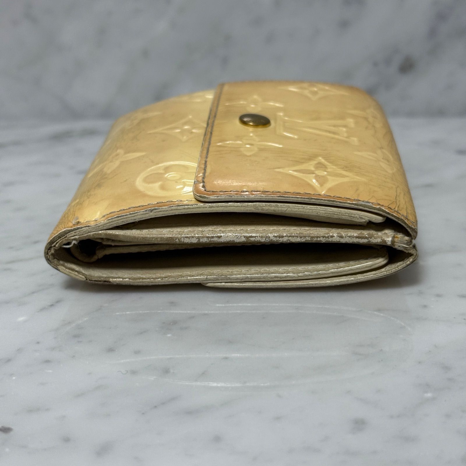 LOUIS VUITTON モノグラムヴェルニ 三つ折り財布 LOUIS VUITTON