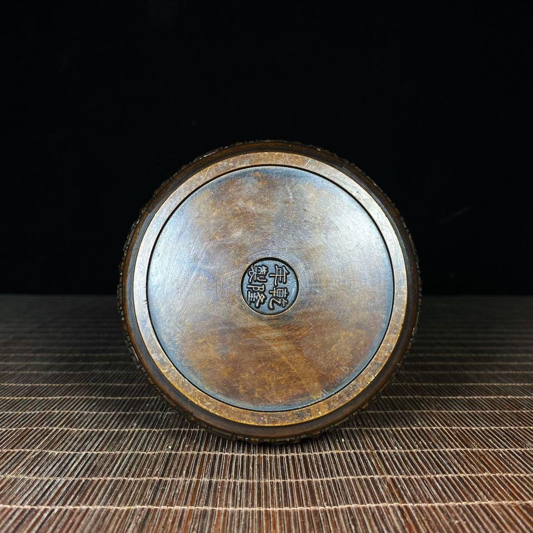 銅 細工  文字  レリーフ  灰皿  装飾品 工芸品美術品 置物 銅 細工 文字 レリーフ 灰皿 装飾品 工芸品美術品 置物 - メルカリ