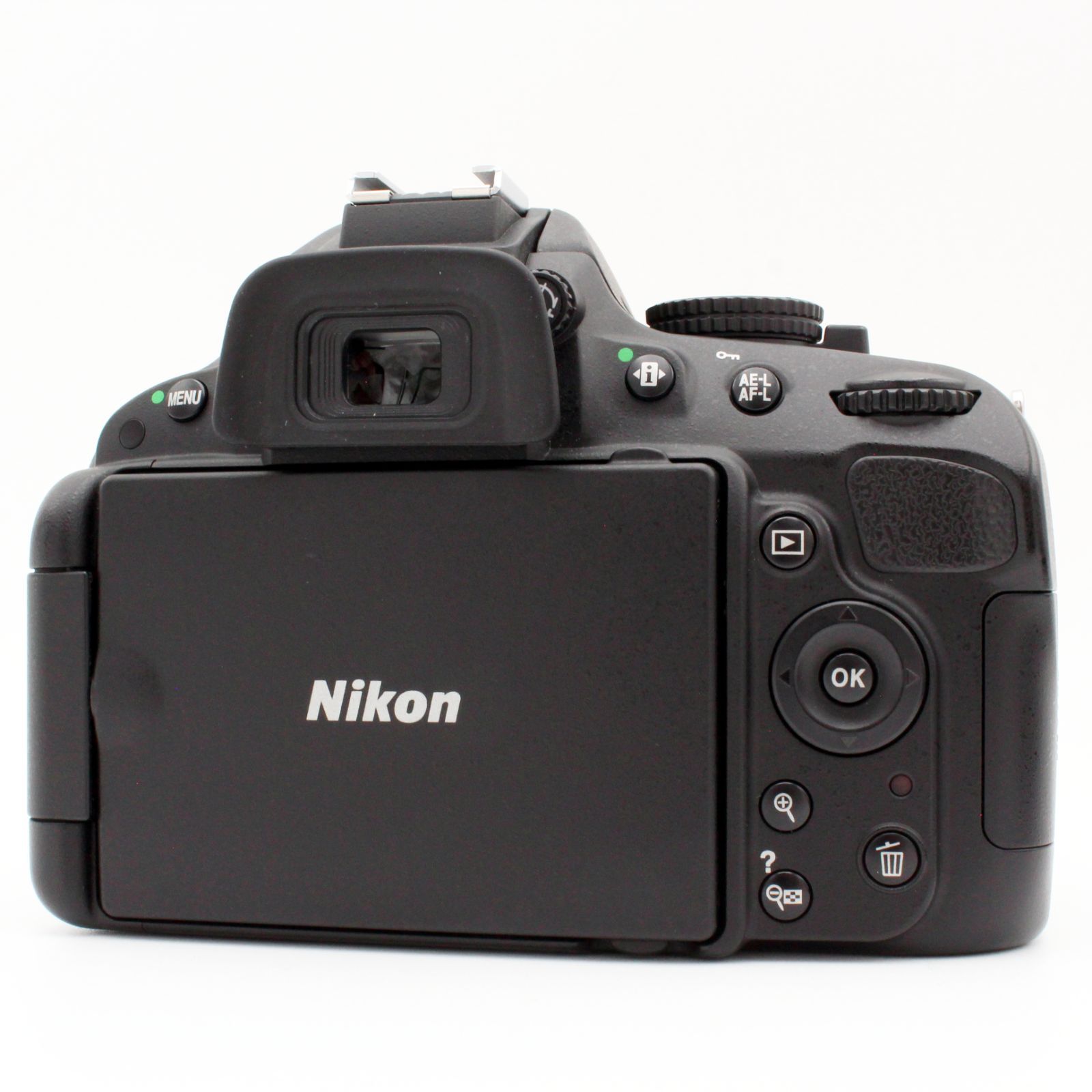 わずかシャッター数7387枚【新品級】Nikon D5100 ボディ
