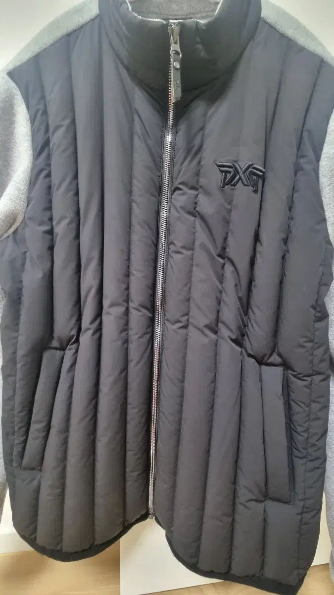 メンズ☆PXG GOLF☆ ハイブリッド軽量ダウンベスト