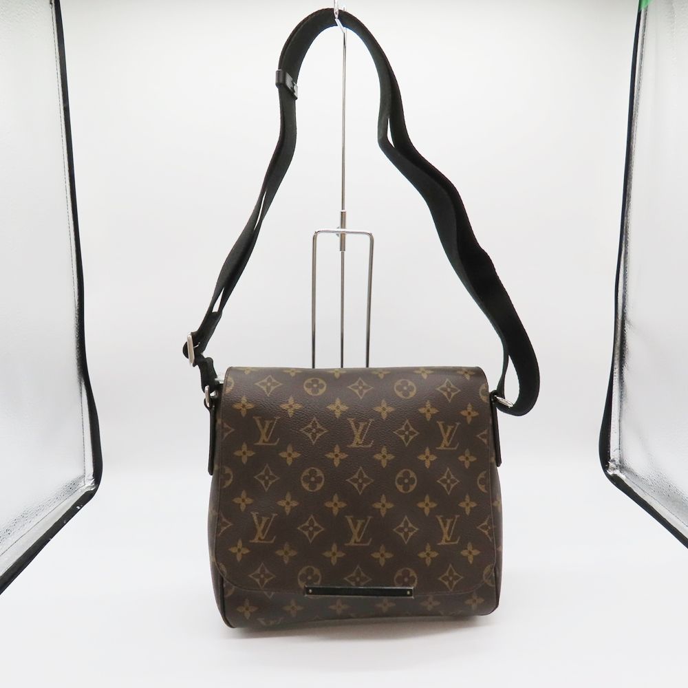 LOUIS VUITTON ルイヴィトン M40935 ディストリクトPM ショルダーバッグ メンズ A2300234