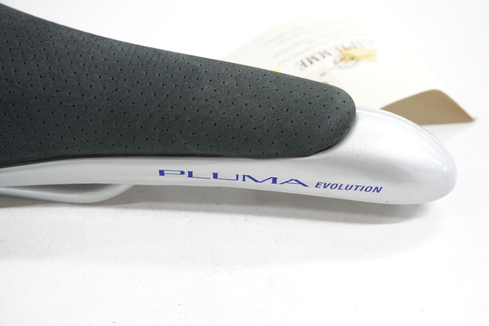 ジピエンメGIPIEMME PLUMA titanio サドル 激レア