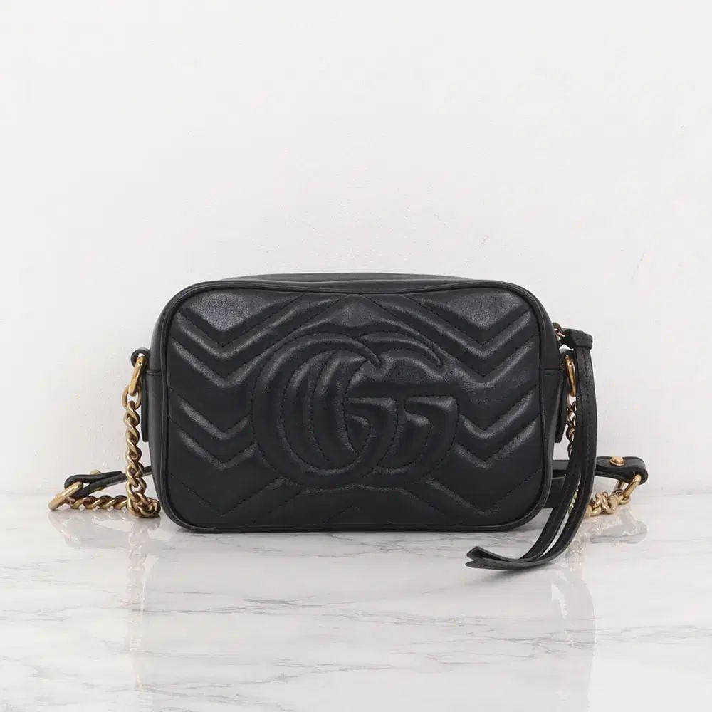 GUCCI グッチ