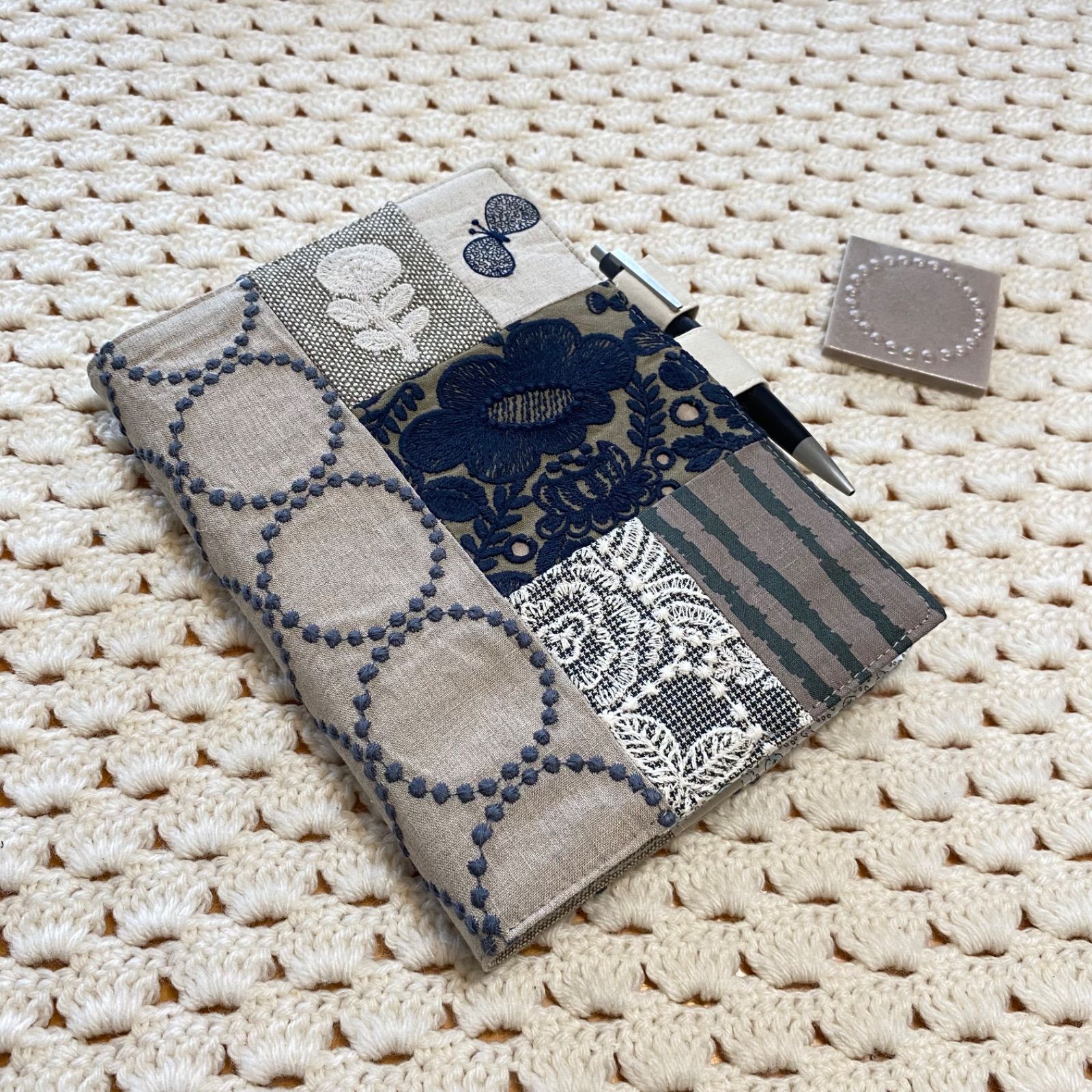 ほぼ日手帳 2025 ミナペルホネン カズンサイズ 本体カバー A5 ミナ ペルホネン / piece, （cousin spring mix） ［カズンサイズ（A5