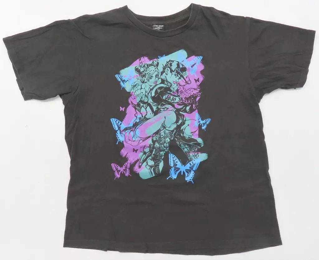 衣類　空条徐倫＆空条承太郎 特製Tシャツ スモークブラックB(グレー×グリーン×パープル) Lサイズ 「ジョジョの奇妙な冒険 第六部 ストーンオーシャン」 ウルトラジャンプ 2021年5月号 応募者全員サービス 中古】衣類 空条徐倫＆空条承太郎 特製Tシャツ スモークブラック