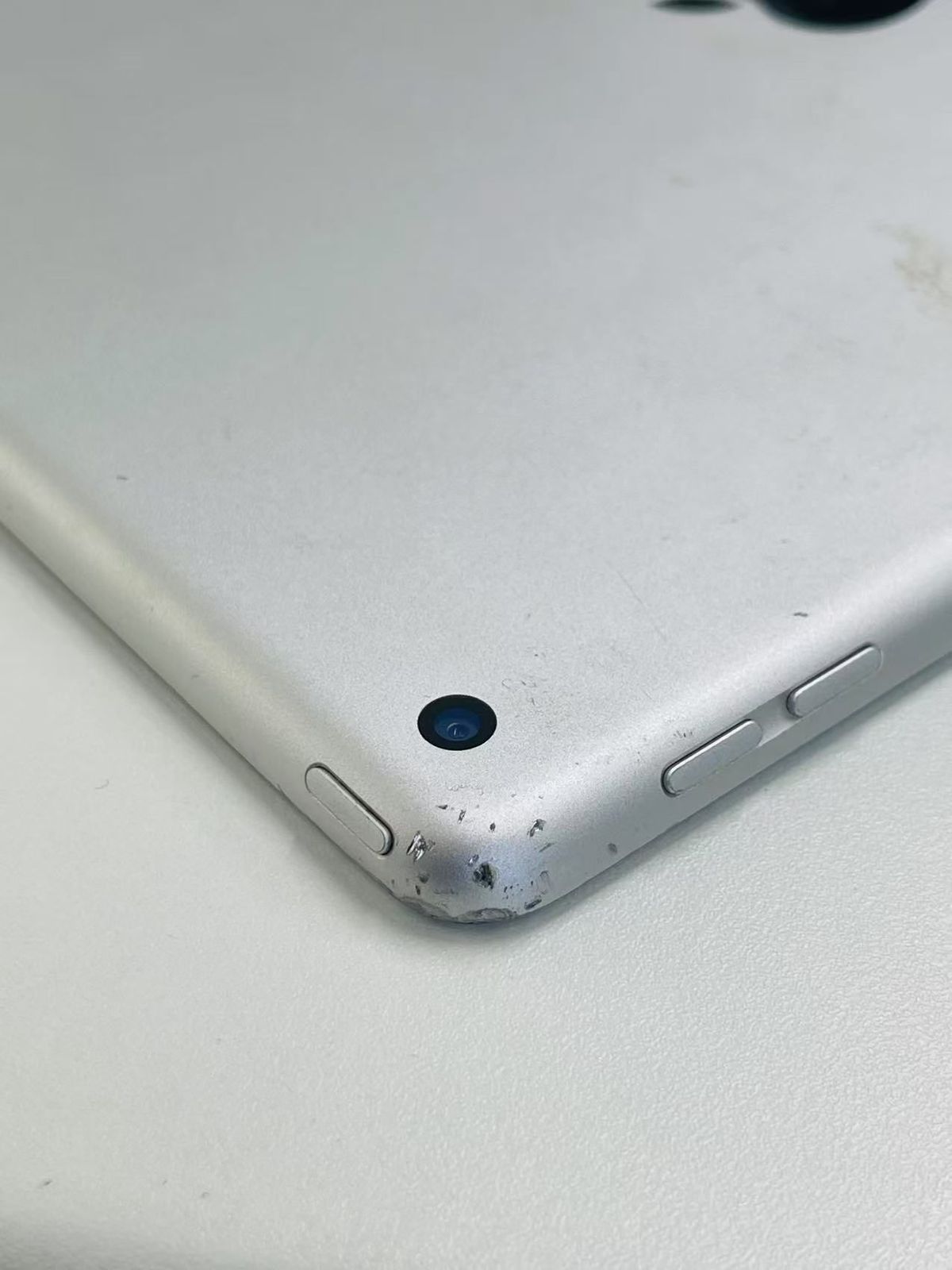 iPad 8世代 32GB A2270 本体のみ 初期化済み iPad 第8世代 Wi-Fi