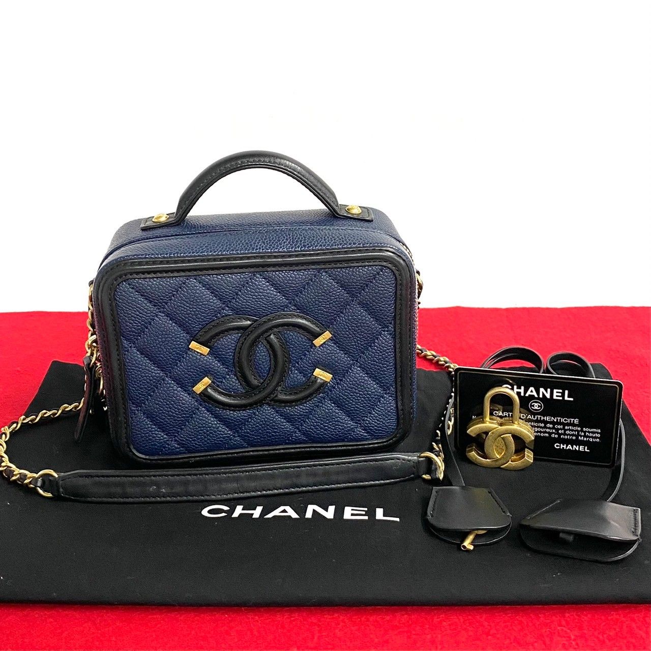 ほぼ未使用 袋付 シール カード有 26番台 CHANEL シャネル CC  