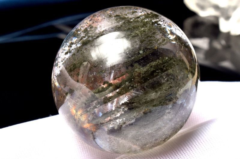 虹入りガーデンクォーツ　ガーデン水晶　スフィア　丸玉　鑑賞石　パワーストーン 虹入りガーデンクォーツ ガーデン水晶 スフィア 丸玉 鑑賞石