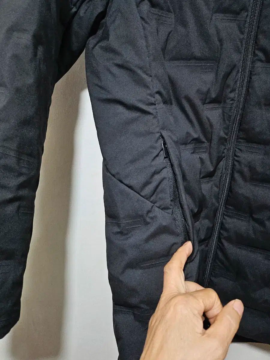 ミレー ゴルフウェア ダウンジャケット