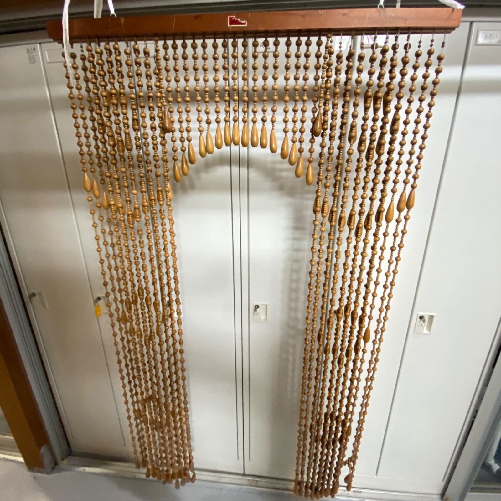 開閉式 木珠のれん 昭和レトロ 木製 85cm ｘ150cm ダークブラウン 開閉式 木珠のれん 昭和レトロ 木製 85cm x150cm ダークブラウン